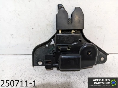 Tapa de liberación del actuador de bloqueo de maletero OEM 2005-2011 Cadillac STS 3,6 L Foto 1 de 4