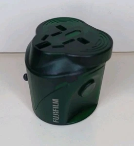 Fujifilm SWA1 Universal World Travel Adapter - Grün in LNC - Bild 1 von 10