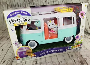 Minifigura divertida furgoneta Flower Groove Van Rainbow Ridge colección Honey Bee Acres juego - Imagen 1 de 3