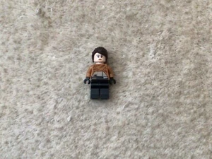 Lego Star Wars Solo Minifigure Qi'ra 75219 AT-Hualer Fur Coat sw0995 figure - Picture 1 of 2