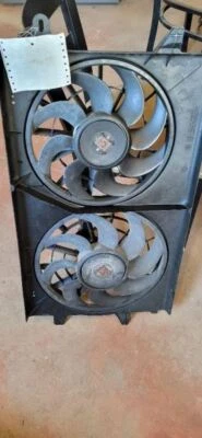 散热器风扇电机风扇组件 ID F58H-AC 适合 95-98 WINDSTAR 386758 — 第 1/2 张图片