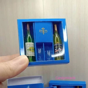 1Set Maßstab 1:6 Puppenhaus Miniatur Wein Flaschen Getränke Weihnachten Geschenk - Picture 1 of 11