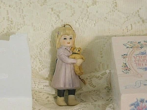 Figurine Porcelain Jan Hagara Collection Jessica 3 1/2 Inches Tall - Foto 1 di 4