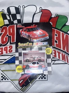 Alan Kulwicki NASCAR Racing Champions Diecast 1:64 - Picture 1 of 1