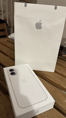 Apple iPhone 17 - 256GB - White , ungeöffnete OV - Bild 1 von 2