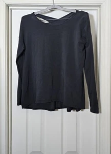 Lululemon Womens Back Into It Top Size 4 Black Cross Back Long Sleeve Athleisure - Picture 1 of 4