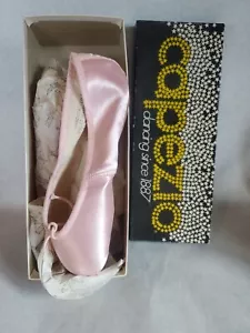 Handcrafted Ballet Slippers Capezio Contempora Size 3.5 D Pointe Shoes Vintage - Picture 1 of 7