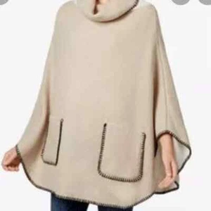 NWOT Steve Madden Women's Beige Funnel Neck Poncho. Size OSFM - Picture 1 of 8