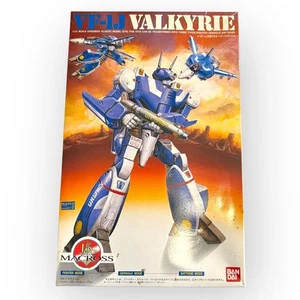 Bandai Macross VF-1J Valkyrie 1/72 Model Kit | Max Jenius Type | Unbuilt - Picture 1 of 11