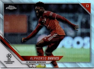 Tarjeta de fútbol americano 2021 Topps cromada Alphonso Davies 88 refractor Bayern Munich - Imagen 1 de 7