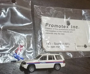 Jeep Cherokee Ho 2" Herpa Police escala 1:87 con luces de inserción rojas y azules SUV - Imagen 1 de 11