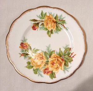 Royal Albert Bone China Tea Rose Bread Plate Gold Trim 6 1/4" Tiny Chip On Back - Picture 1 of 12