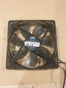 Cooler Master A12025-12CB-3BN-F1 4x Red LEDs - Picture 1 of 3