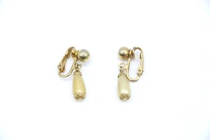 J2B Sarah Coventry: Pendientes colgantes vintage con clip de gota de perlas sintéticas - Imagen 1 de 7