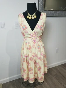 O By Organic Anthropologie Womens Gerbera Daisy Surplice Dress Sz 2 V Neck - Picture 1 of 7