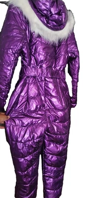 NUEVO Traje de esquí o nieve violeta brillante para mujer S con piel y cinturón desmontables regalos de Navidad Foto 1 de 4