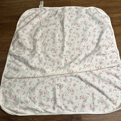 Manta Bebé Little Me Blanca Rosa Pequeñas Rosas Cinta Lazo Niña Algodón Cottage Chic Foto 1 de 4