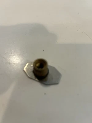 SOUSÁFONO UNIVERSAL TUBA LATÓN Y NÍQUEL PLACA CAMPANA TORNILLO BRIDA Foto 1 de 3