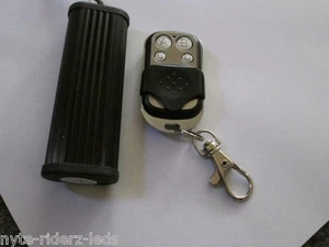 CONTROLADOR MULTICOLOR Y MANDO A DISTANCIA DE 4 TECLAS PARA PODS RGB FUNCIONA CON PODS conectables - Imagen 1 de 2