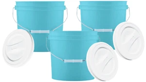 Cubos de aguamarina de grado alimenticio de 2 galones sin BPA blancos atornillados en tapas cubos (paquete de 3) - Imagen 1 de 8