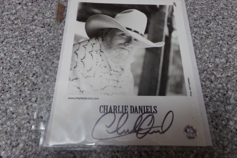 CHARLIE DANIELS - ORIGINAL AUTOGRAPHED PHOTO SIGNED 8x10 LOA Cover