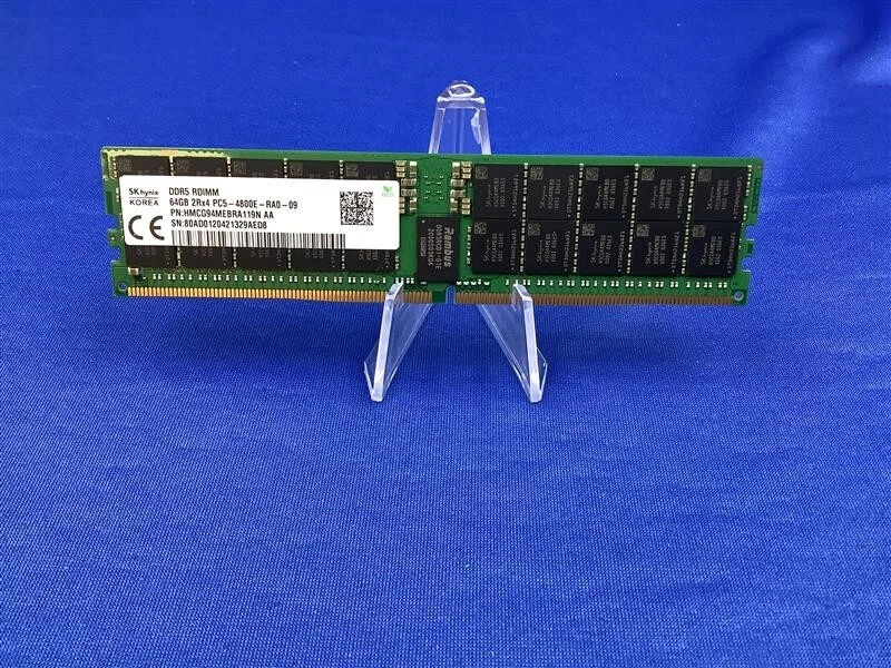 MEMORIA RDIMM HMCG94MEBRA119N HYNIX 64G (1X64GB) 2RX4 PC5-4800E Foto 1 de 4