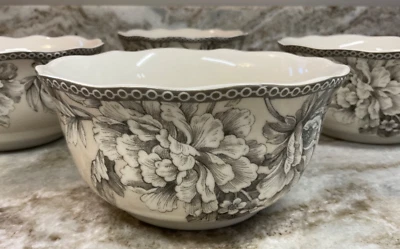 222 Fifth Soup Bowls Adelaide Antique White Set Of 4. Bird, Flowers. 5.5 in New.