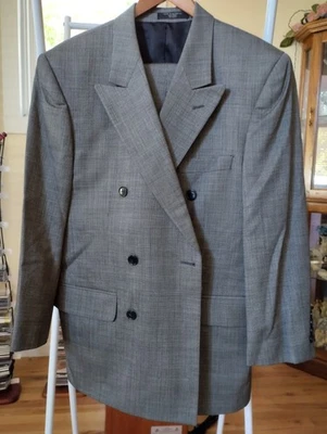 Traje 100 % Old Money Kingly Doble Pecho 100 % Lana Para Hombre por John Clarendon  Foto 1 de 4