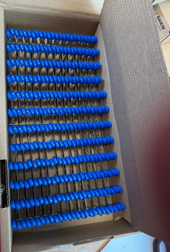 300pcs EPCOS 550VAC/745VDC 10mm - Image 1 of 1