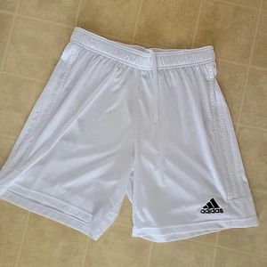 Adidas Youth Active Short, Dri Fit Short, vestibilità standard lunghezza media coscia - Foto 1 di 3