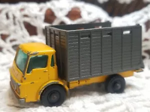 Vintage Matchbox Lesney #37 Dodge Cattle Truck, Regular Wheel - Picture 1 of 11