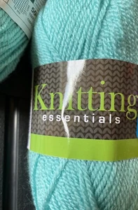 Knitting Essentials 50g Double Knit Aqua Soft - Picture 1 of 4