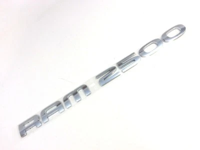 Dodge RAM 2500 2003-2007 placa de identificación cromada puerta delantera emblema nuevo OEM 55077331AB Foto 1 de 4