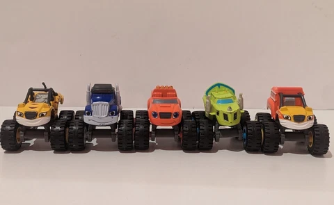 Nickelodeon Blaze and the Monster Machines Metallic Die-cast truck Lot of 5 Cover