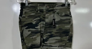 NUEVO Express Jeans Camuflaje Borde Envejecido Falda Talla 00 Nuevo con Etiquetas $55 - Imagen 1 de 4