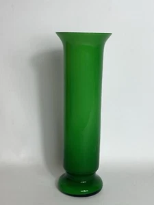 Vintage Cased Glass Vase - Green Mid Century Lattimo Vase - Empoli Italy 10” VGC - Picture 1 of 10
