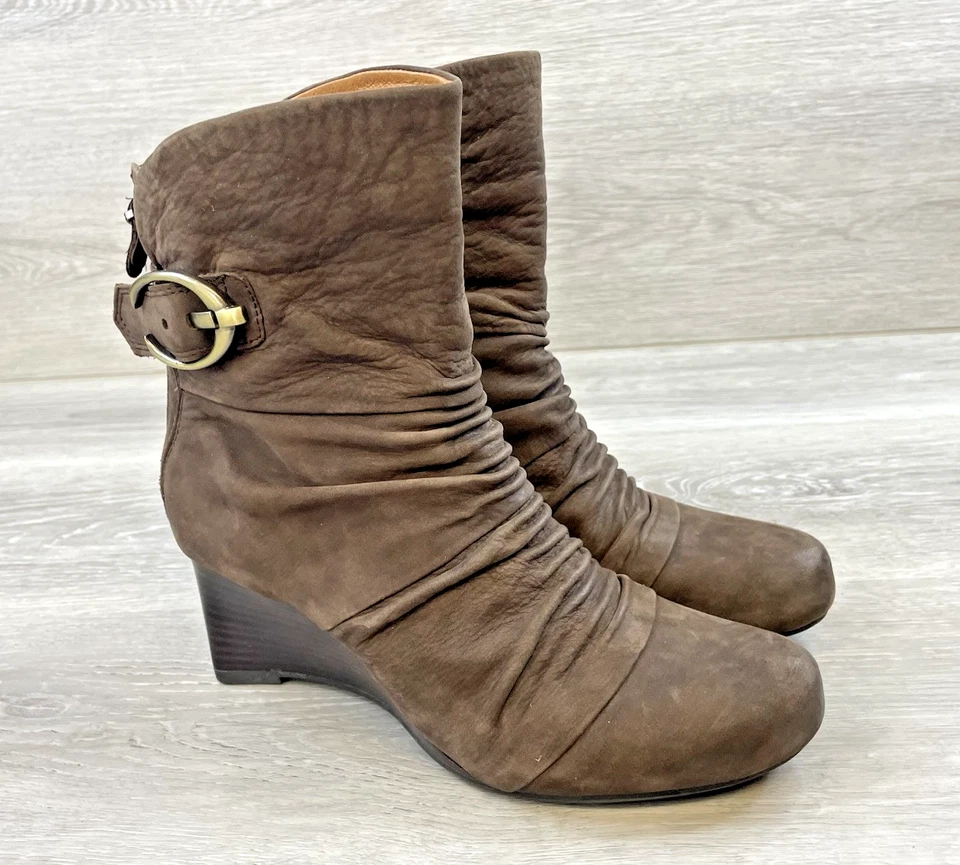 Earthies Chelsea Women's Ankle Boots Brown Leather 8 Wedge Ankle Ruched Buckle - Image 1 of 4