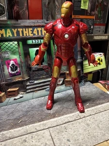 2007 Marvel 12 Zoll sprechender Iron Man Film Actionfigur Lichter Hasbro Spielzeug - Bild 1 von 3