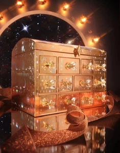 Calendario dell'Avvento Charlotte Tilbury nuovo - 2025 - Foto 1 di 5