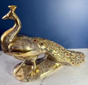 Mid-Century Gold Jeweled Peacock - Hollywood Regency Glam - 11”x9” - Lesen - Bild 1 von 16