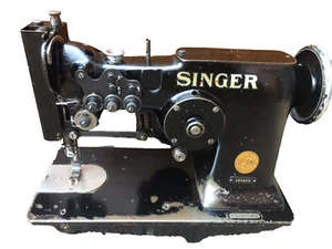 Singer 107 W 18 Industrial sewing machine head with three needles - Picture 1 of 12
