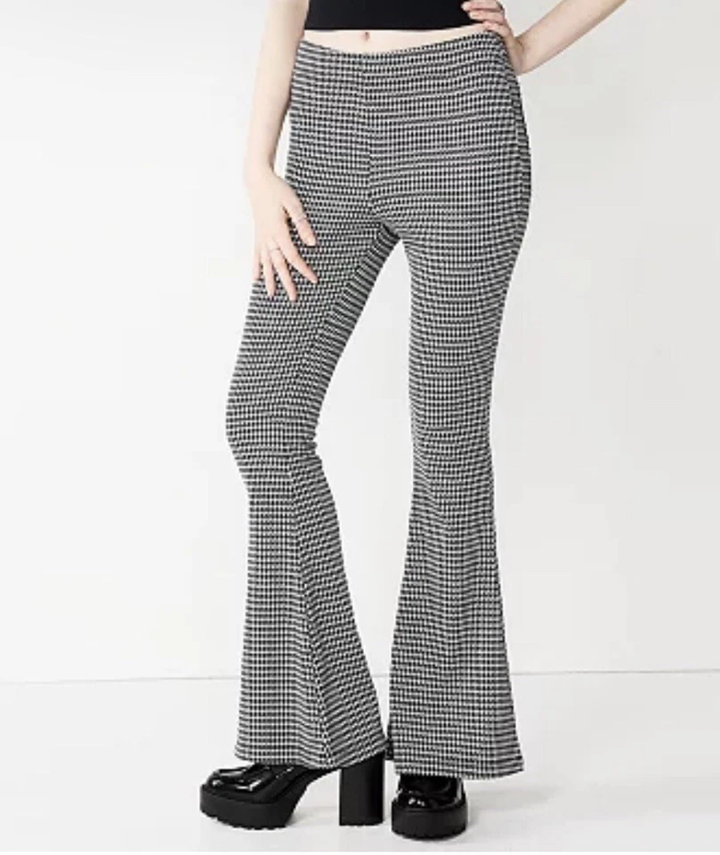 SO High-Rise Pull on Flare Pants Junior’s Size Small Black White Checkered NWT - Изображение 1 из 1
