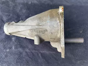 Carcasa trasera GM 1960-65 Borg Warner T10-7D aluminio T10 4 velocidades T-10 25/07/1964 - Imagen 1 de 9