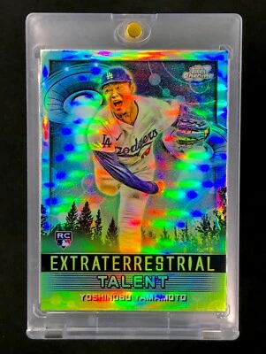 YOSHINOBU YAMAMOTO ROOKIE REFRACTOR Topps Chrome Holo SP Green Insert DODGERS - Image 1 of 4