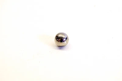 Nueva bola de embrague OEM Briggs & Stratton 63770 nueva de stock Foto 1 de 3