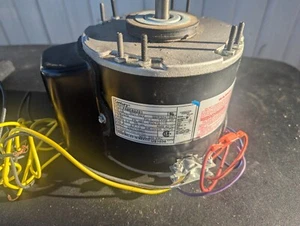 Century US1036 Unit Heater Fan Motor UF automatic ENCLOSED reversible 60hz - Picture 1 of 5