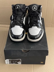 Nike Air Jordan 1 Mid SE GS Size UK 6  (N4417) - Picture 1 of 13