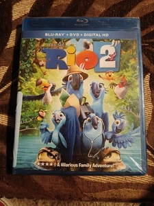 Rio 2 (Blu-Ray/DVD, 2014) Anne Hathaway - Bruno Mars - Jamie Foxx - New Sealed - Picture 1 of 2