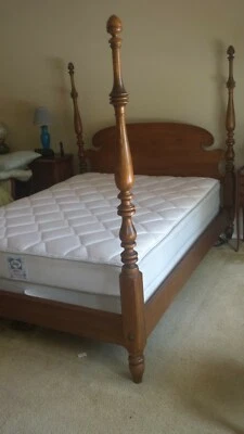 ETHAN ALLEN QUEEN 4- CARTEL TABLERO CABEZA Y PIE Foto 1 de 4