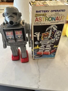 Vintage Horikawa Japan Battery Operated Super Astronaut Bootleg Storm Trooper - Picture 1 of 17